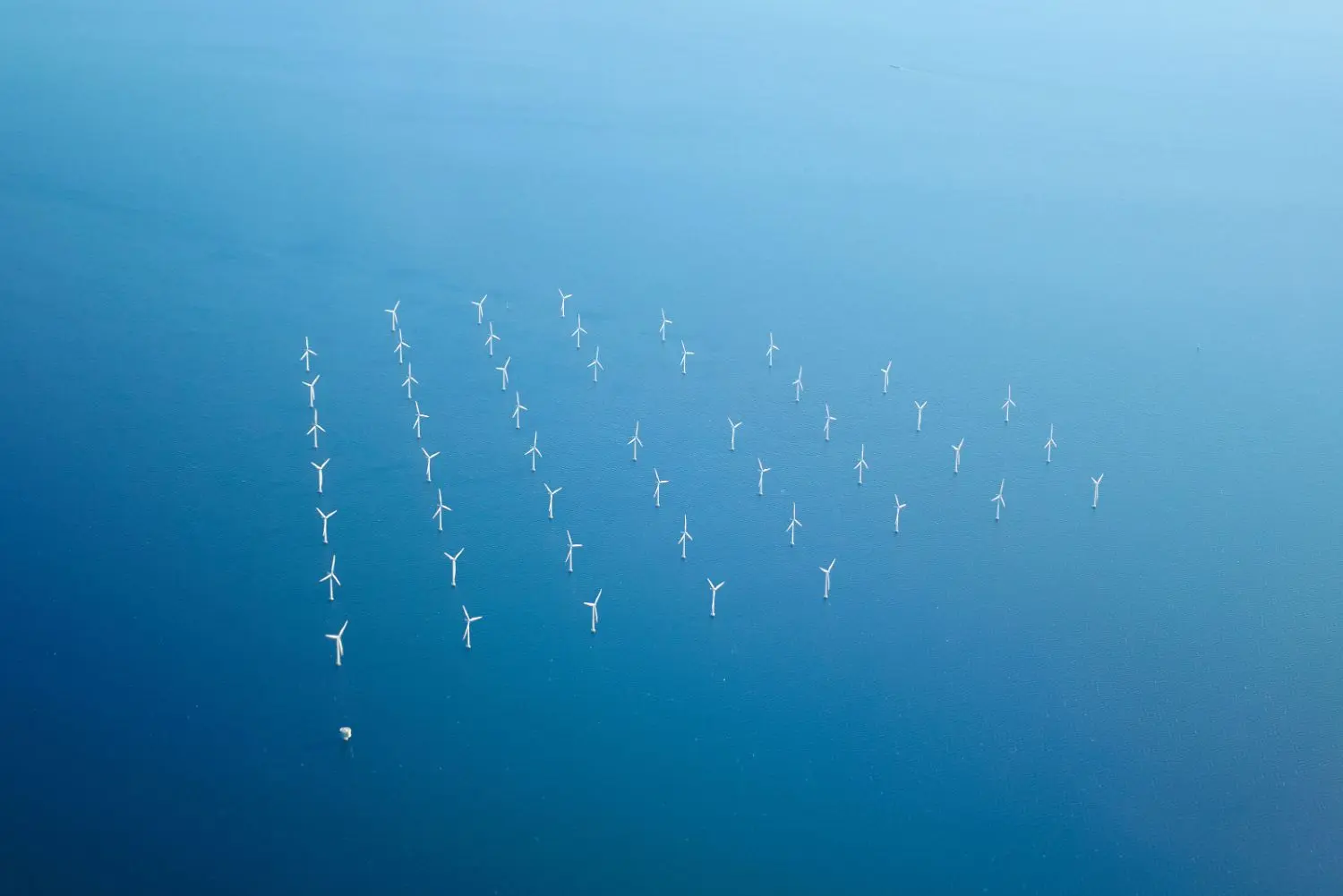 nr-20210316-offshore-windmills-sea-hero