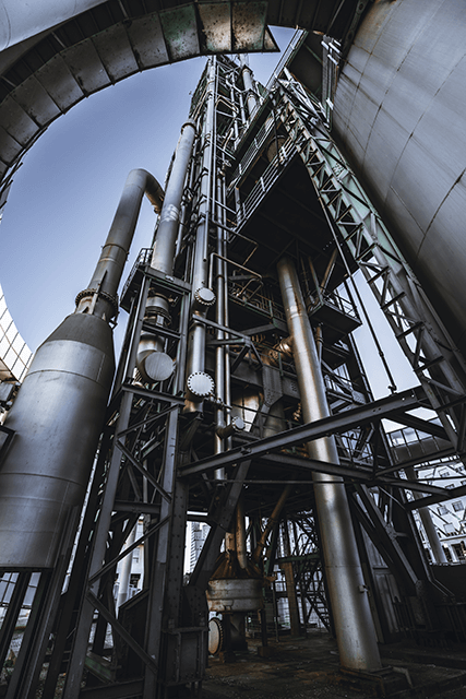 O texto acima reflete a opinião razoável da Swiss Re Corporate Solutions sobre o impacto, consequências e efeitos da COVID-19 nos setores de petróleo e petroquímica na data de publicação deste documento.
